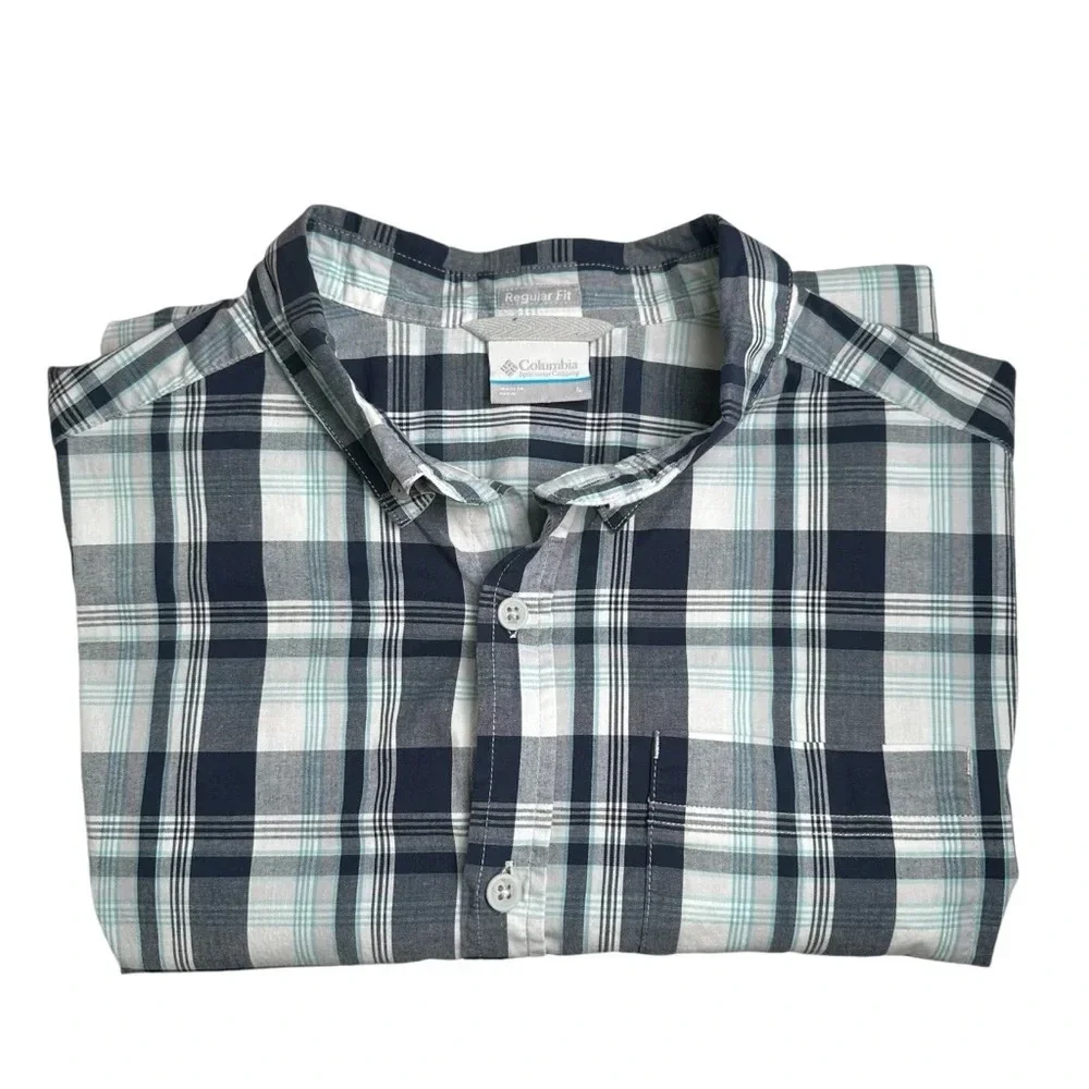 Columbia Men’s L Regular Fit Blue Plaid Short Sleeve Shirt
